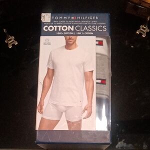 Tommy Hilfiger Men's White Cotton Undershirts